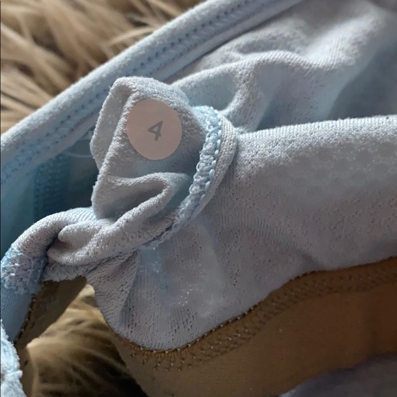 Lululemon no limits tank - Picture 9 of 16